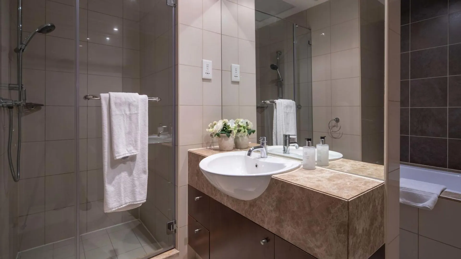 Frank Porter - Marsa Plaza Apartment Dubai 0*,  United Arab Emirates