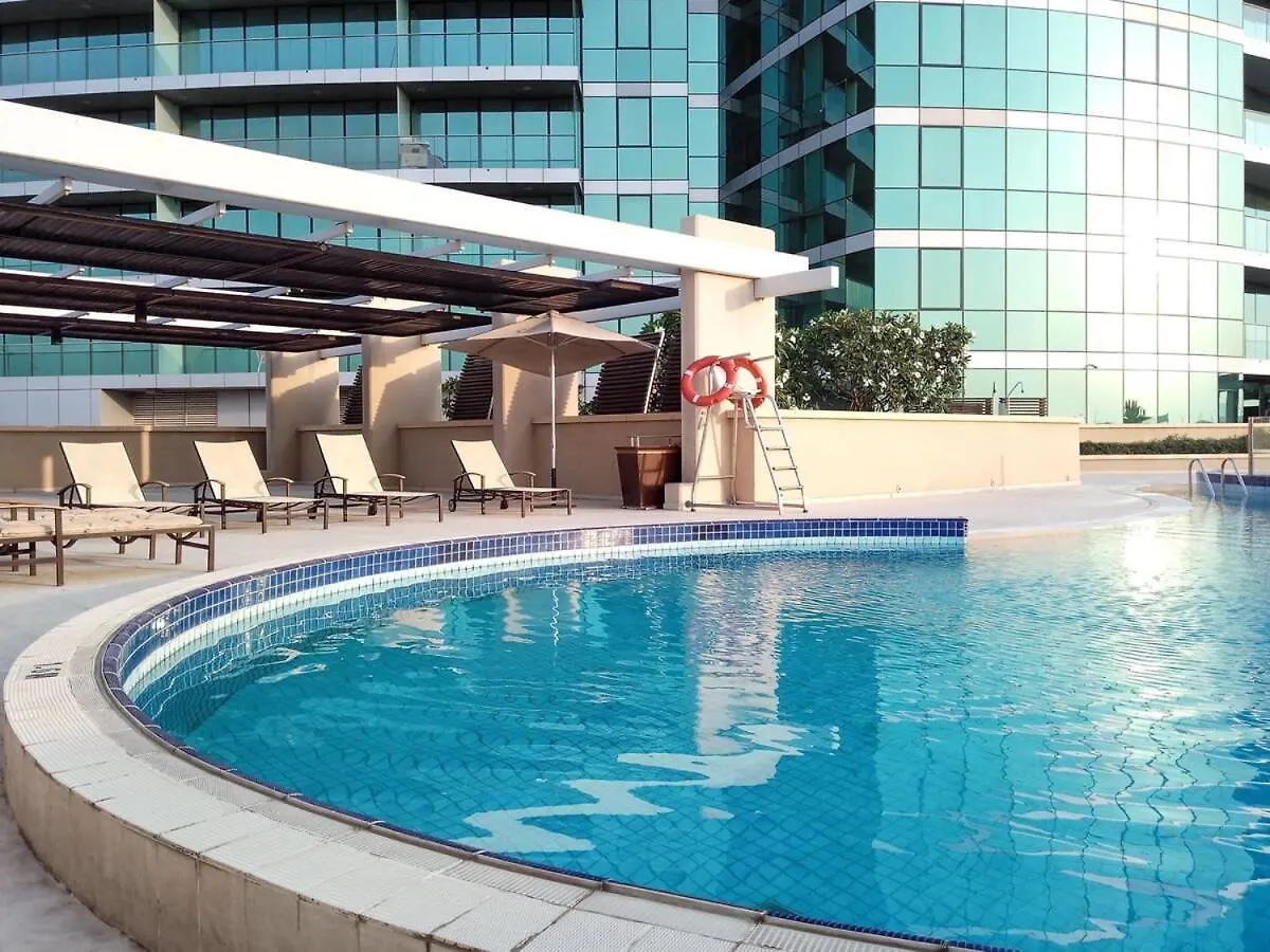 Frank Porter - Marsa Plaza Apartment Dubai